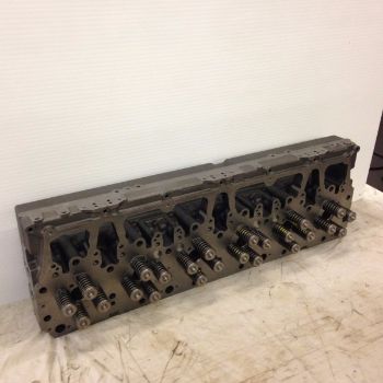 Cylinder head resmi
