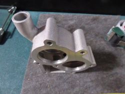 Thermostat Housing resmi