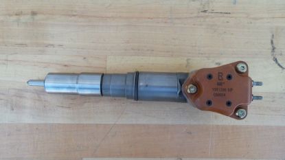 Picture of CAT REMAN FUEL INJECTOR