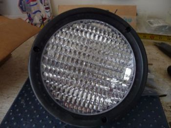 Flood Lamp resmi