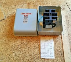 MAGNETIC CONTACTOR 240V resmi