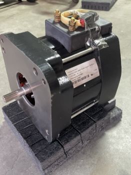 AC TRACTION MOTOR resmi