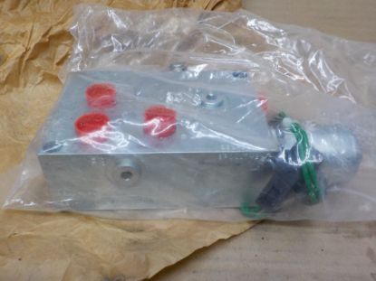 Picture of MANIFOLD GP-CONTROL  -IMPLEMENT PILOT PRESSURE