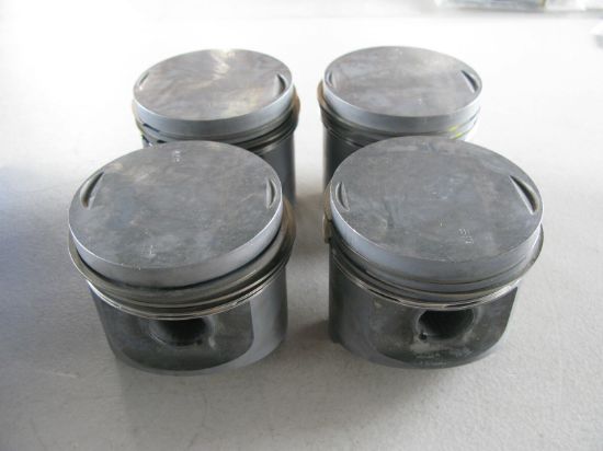 Picture of PISTON SET