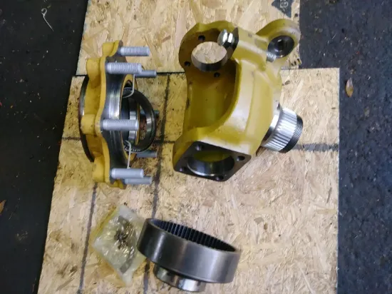 Picture of HOUSING &amp; FLANGE GP-AXLE  -LH