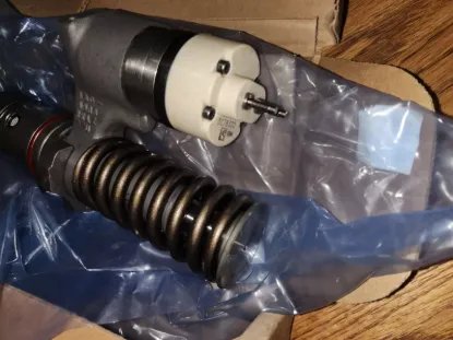 Picture of Cat® Reman Fuel Injector 