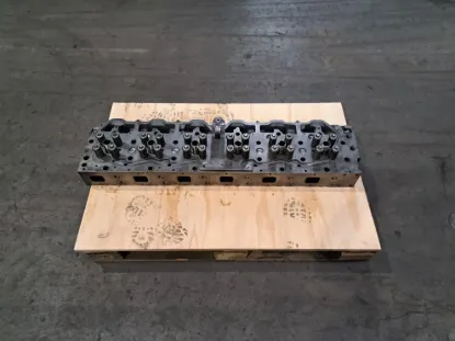 Picture of CAT® 3412 REMAN CYLINDER HEAD