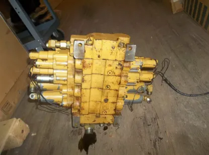 Picture of VALVE GP-BANK 4  -GRAPPLE CONTROL