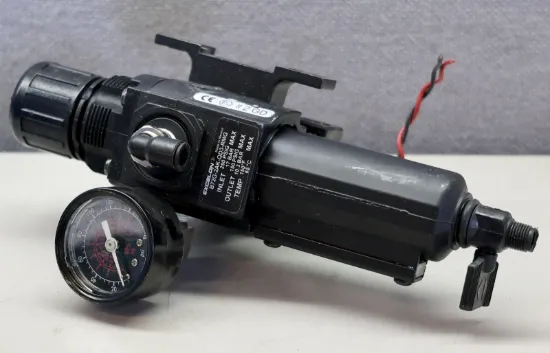 Picture of Filter/Regulator, 1/4" PTF, Metal Bowl, Manual, 40 Mic, 5-150 PSI, B72G Series