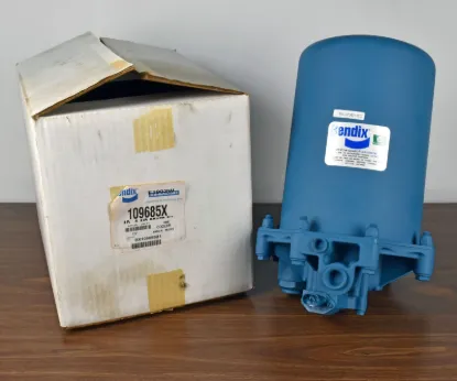 Picture of Air Brake Dryer - AD-9 Model, 12V, 1/4 in. PT Control Port, 1/2 in. NPT