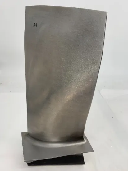Picture of Gas Turbine Compressor 2nd Stage Blade LM6000