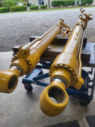 Picture of CYLINDER &amp; SEAL GP-BOOM